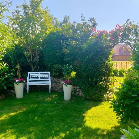 Luana'S White Cottage Surwold Buitenkant foto
