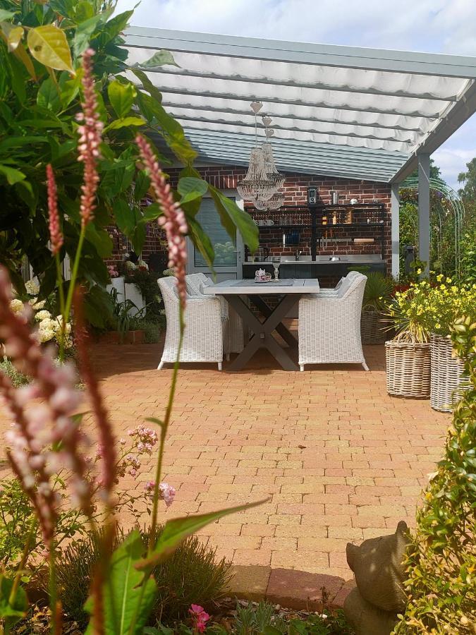 Luana'S White Cottage Surwold Buitenkant foto