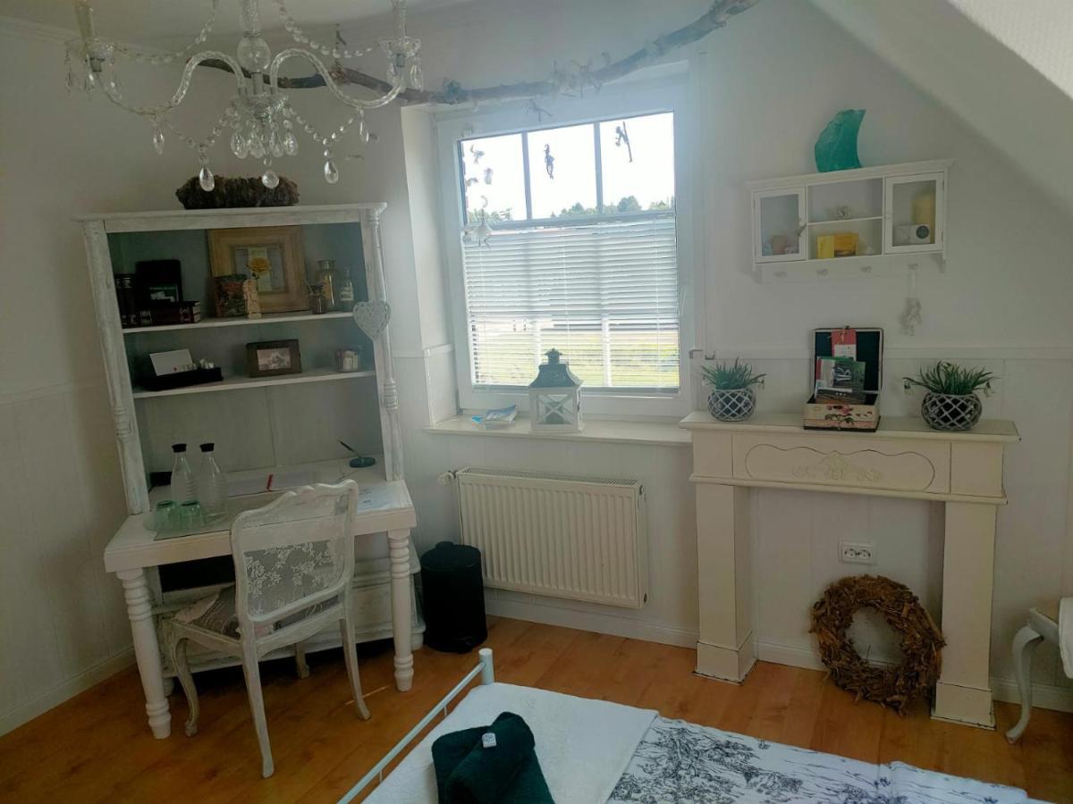Luana'S White Cottage Surwold Buitenkant foto
